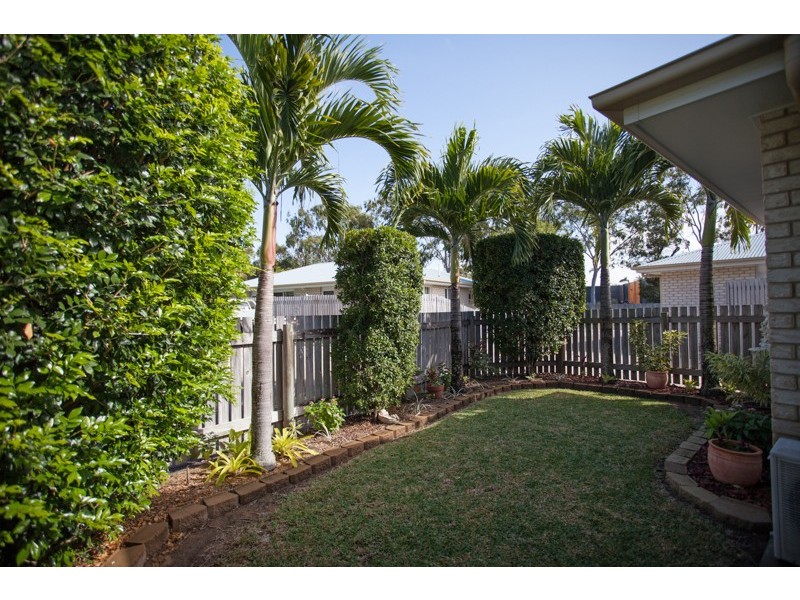 2/27 Lorraine Court, Andergrove QLD 4740