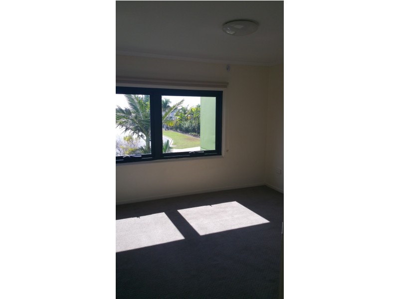 2/25-27 Transport Avenue, Paget QLD 4740