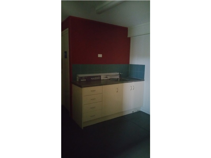 2/25-27 Transport Avenue, Paget QLD 4740