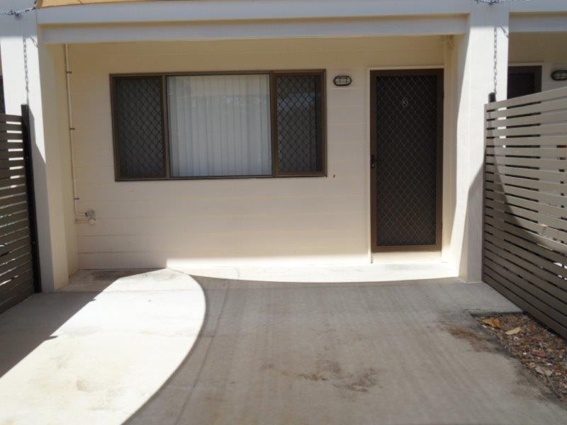 3/1 Cumberland Avenue, Slade Point QLD 4740