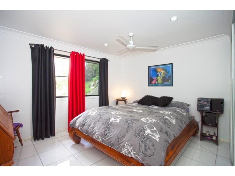 8 Shetland Court, Erakala QLD 4740