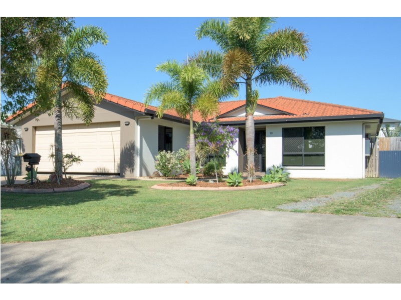 19 Victor Avenue, Glenella QLD 4740