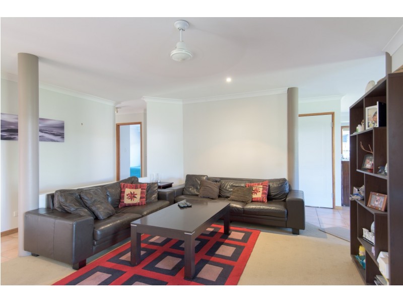19 Victor Avenue, Glenella QLD 4740