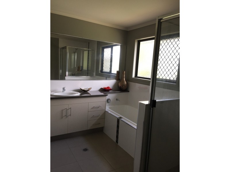 30 Aviland Drive, Seaforth QLD 4741