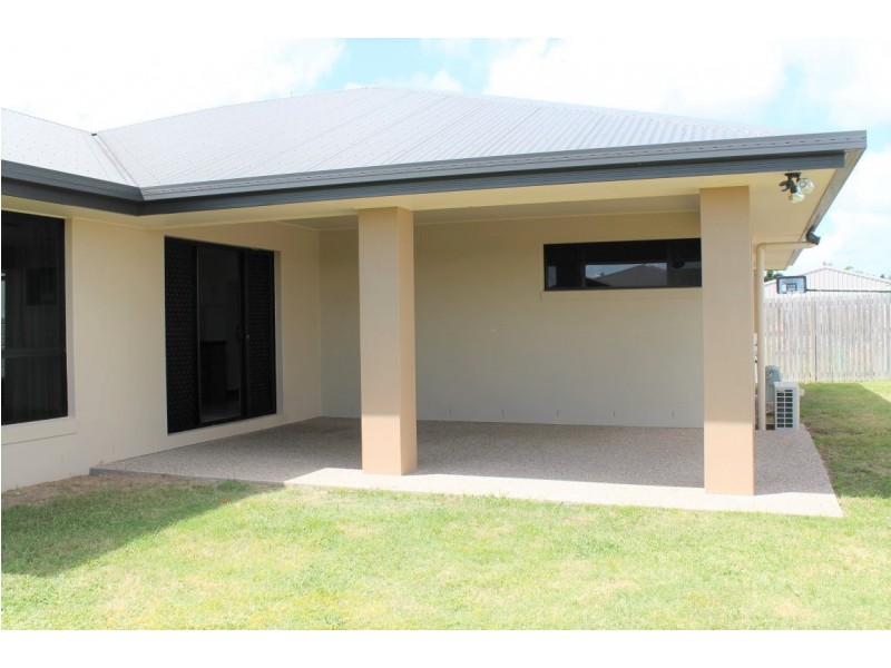 17 Stone Drive, Bucasia QLD 4750