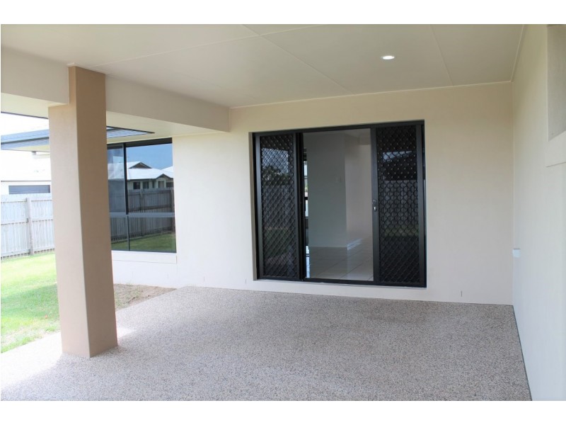 17 Stone Drive, Bucasia QLD 4750
