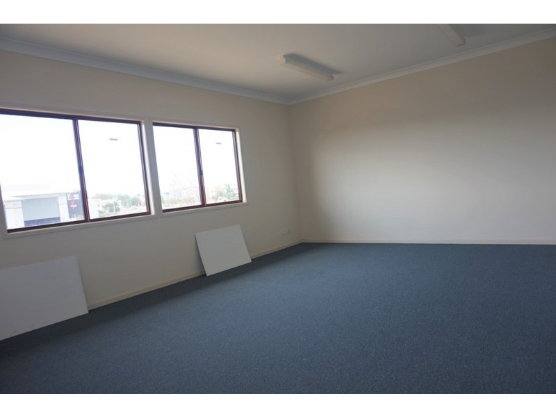 2/52 Margaret Vella Drive, Paget QLD 4740