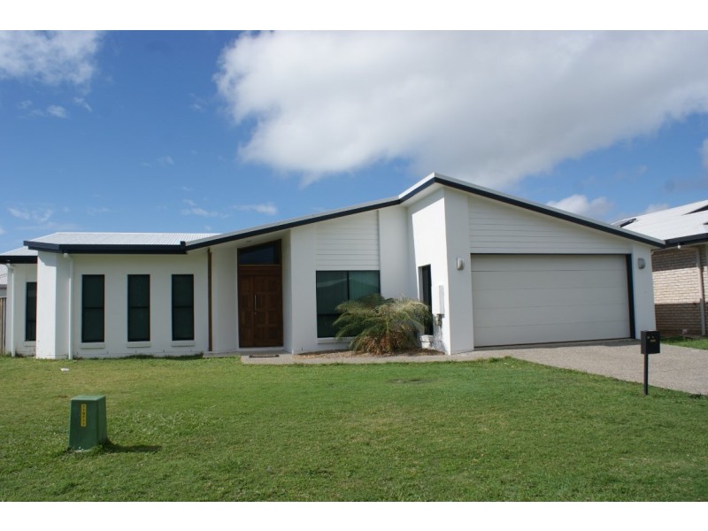 54 Village Circuit, Eimeo QLD 4740