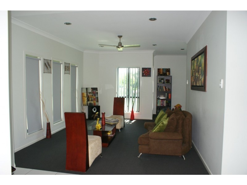 54 Village Circuit, Eimeo QLD 4740