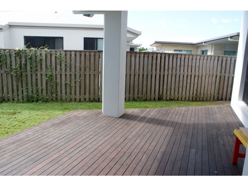 54 Village Circuit, Eimeo QLD 4740