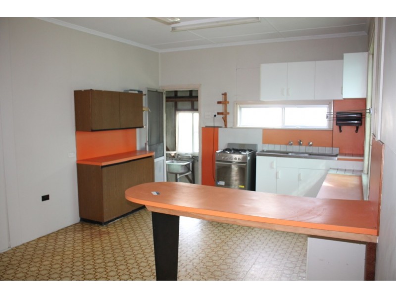 208 Slade Point Road, Slade Point QLD 4740