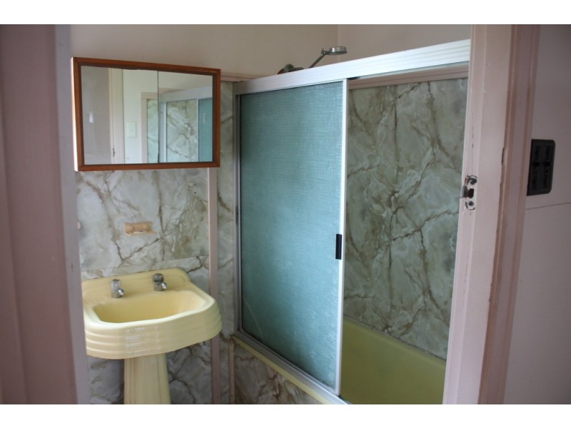 208 Slade Point Road, Slade Point QLD 4740