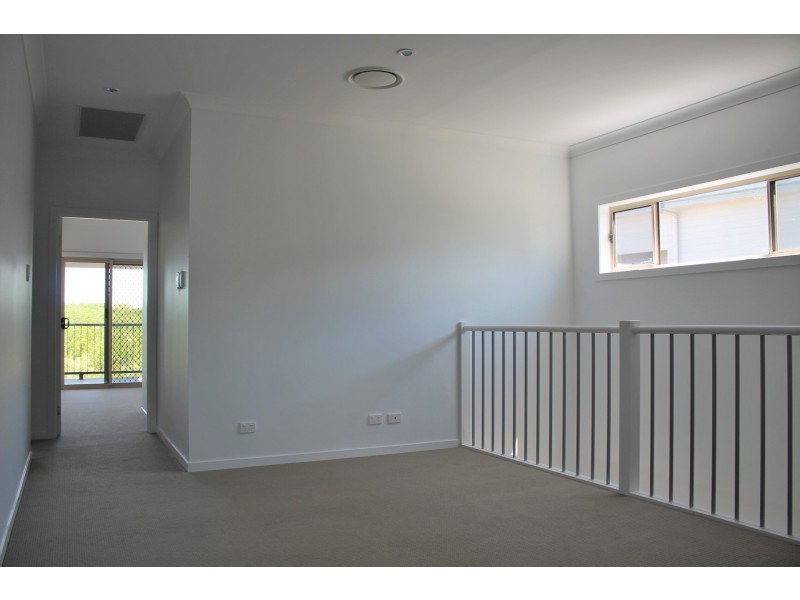 16 Vaucluse Crescent, East Mackay QLD 4740
