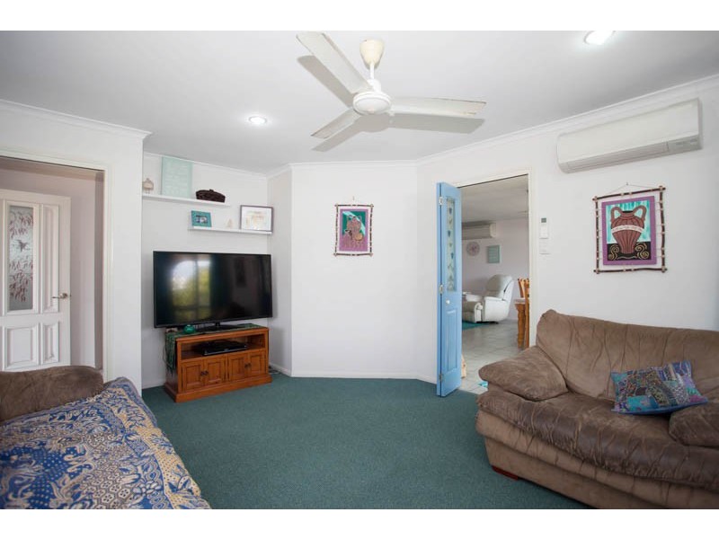 4 Ryan Court, Rural View QLD 4740