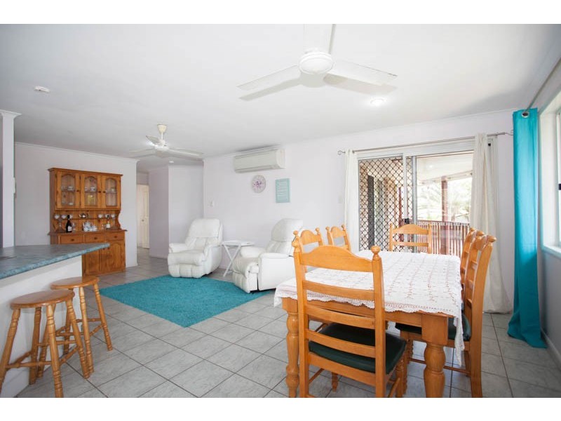 4 Ryan Court, Rural View QLD 4740