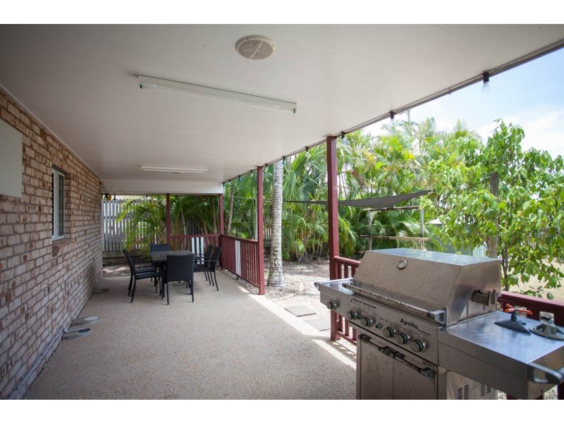 4 Ryan Court, Rural View QLD 4740