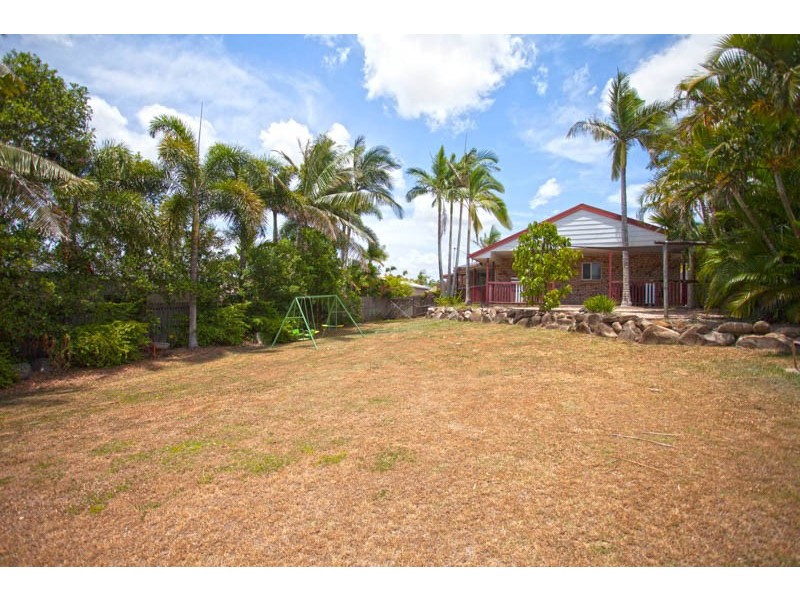 4 Ryan Court, Rural View QLD 4740