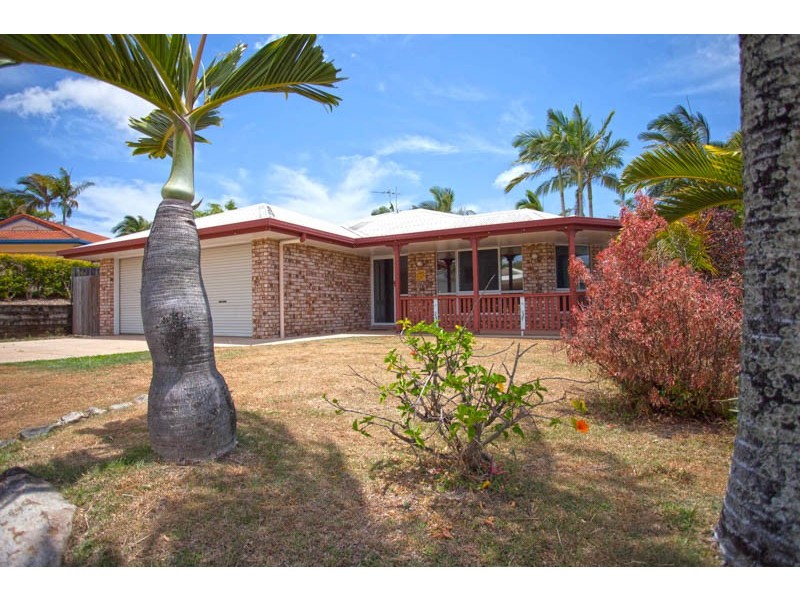 4 Ryan Court, Rural View QLD 4740