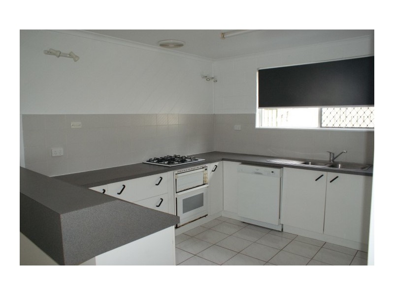 3 Wren Street, Slade Point QLD 4740