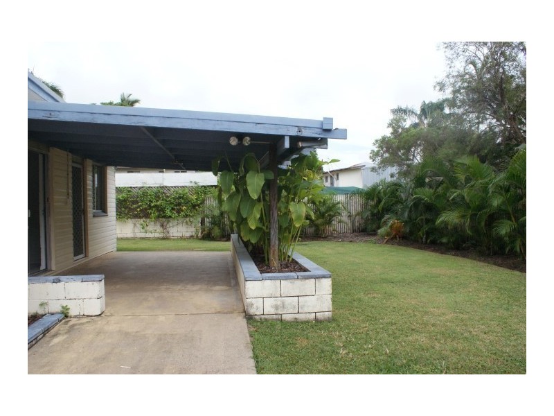 3 Wren Street, Slade Point QLD 4740