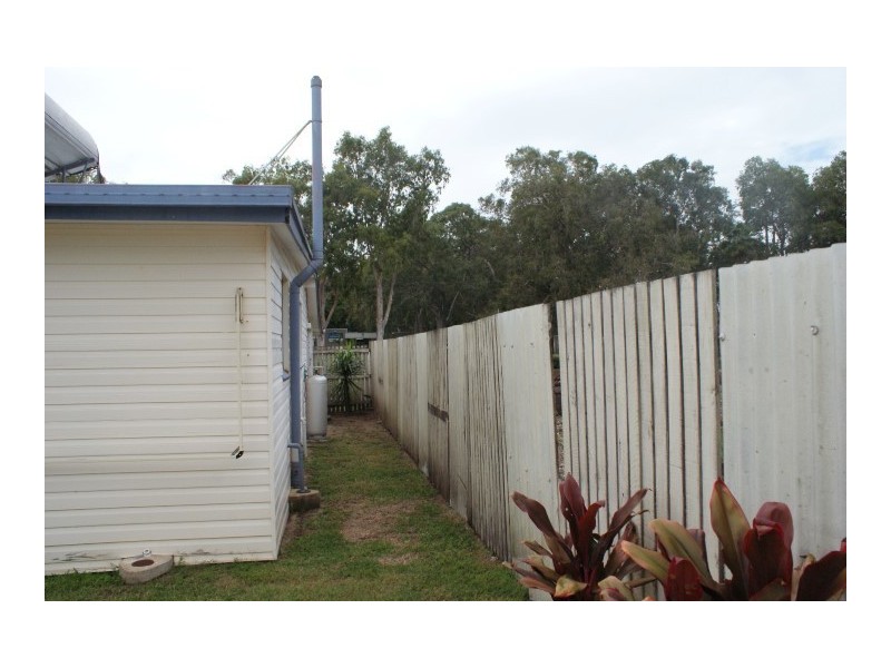 3 Wren Street, Slade Point QLD 4740