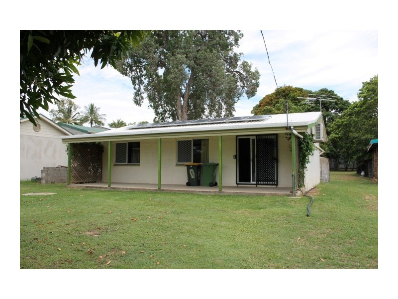 26 Ward Esplanade, Ball Bay QLD 4741