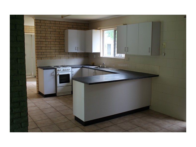 26 Ward Esplanade, Ball Bay QLD 4741