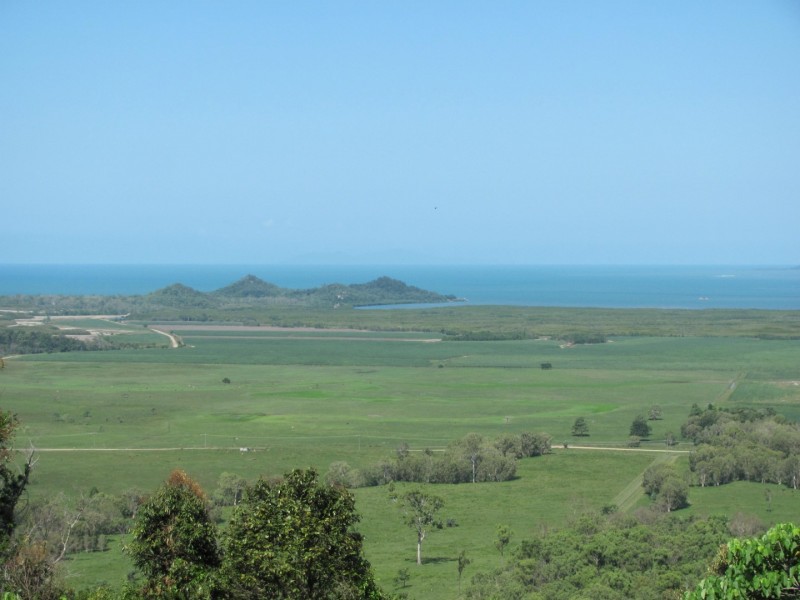 1574 Yakapari-Seaforth Rd, Mount Jukes QLD 4740