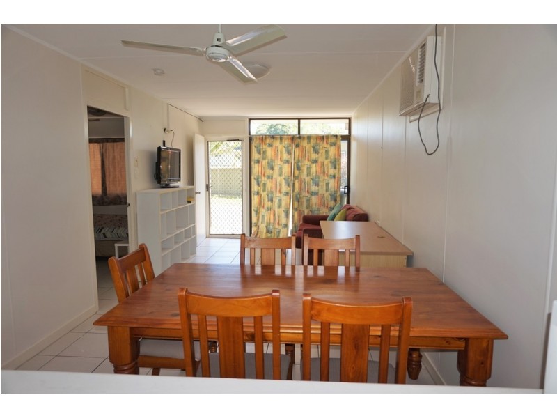 2/3 Skylark Street, Slade Point QLD 4740