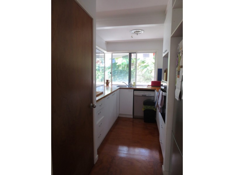 1 Grace Crescent, Slade Point QLD 4740