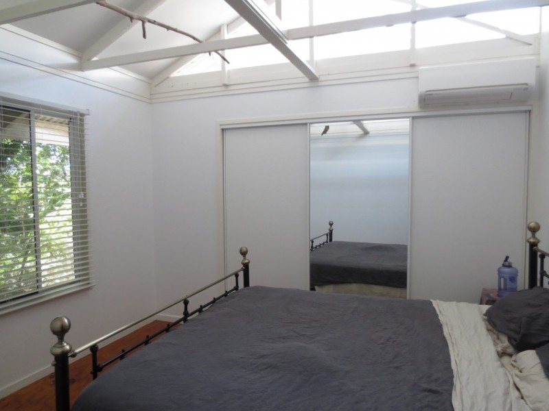 1 Grace Crescent, Slade Point QLD 4740