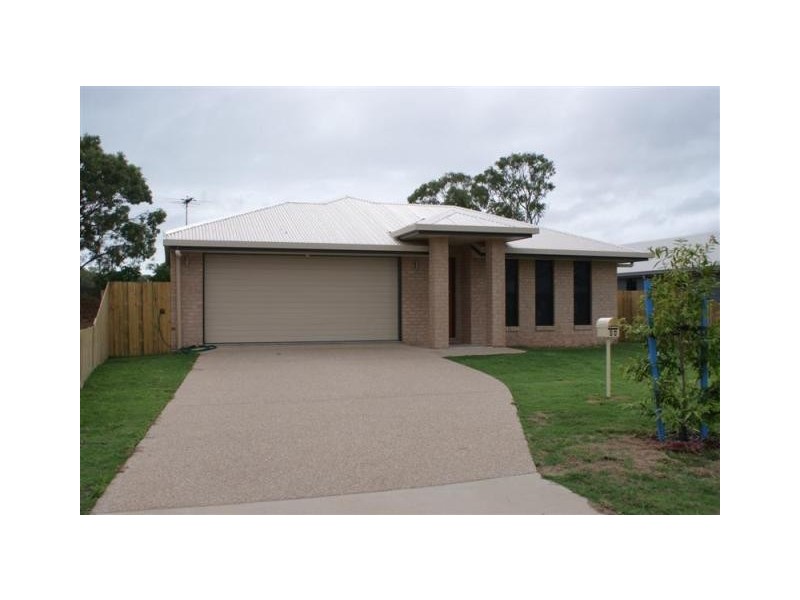 24 Schooner Avenue, Shoal Point QLD 4750