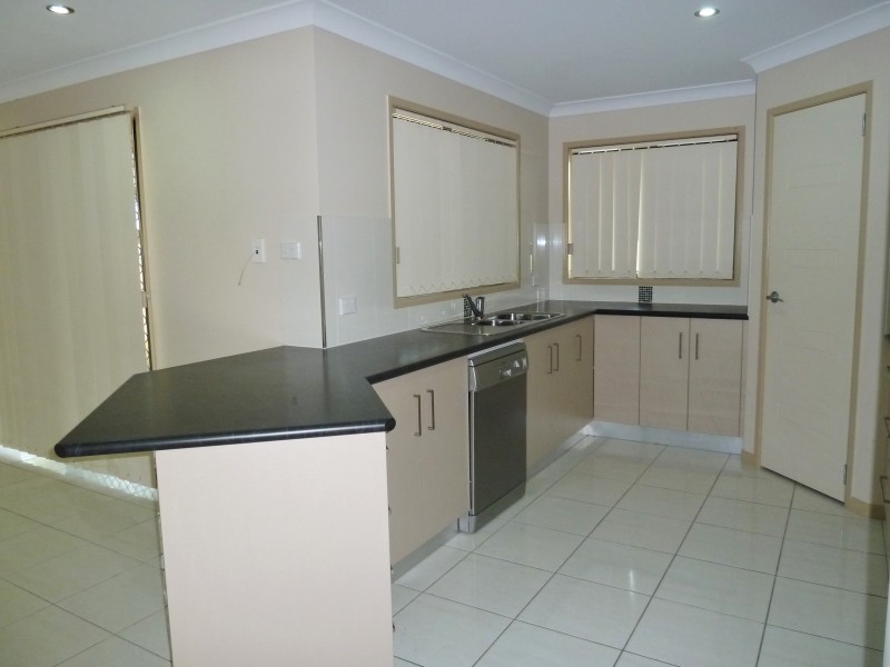 24 Schooner Avenue, Shoal Point QLD 4750
