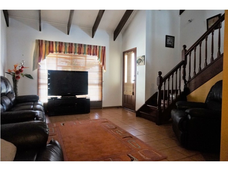 Unit 2/3 Goldston Street, North Mackay QLD 4740