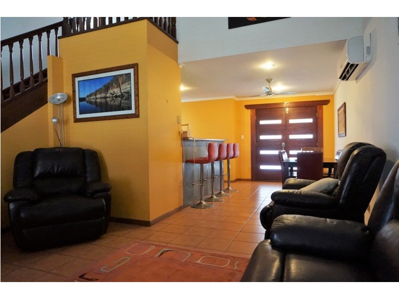 Unit 2/3 Goldston Street, North Mackay QLD 4740