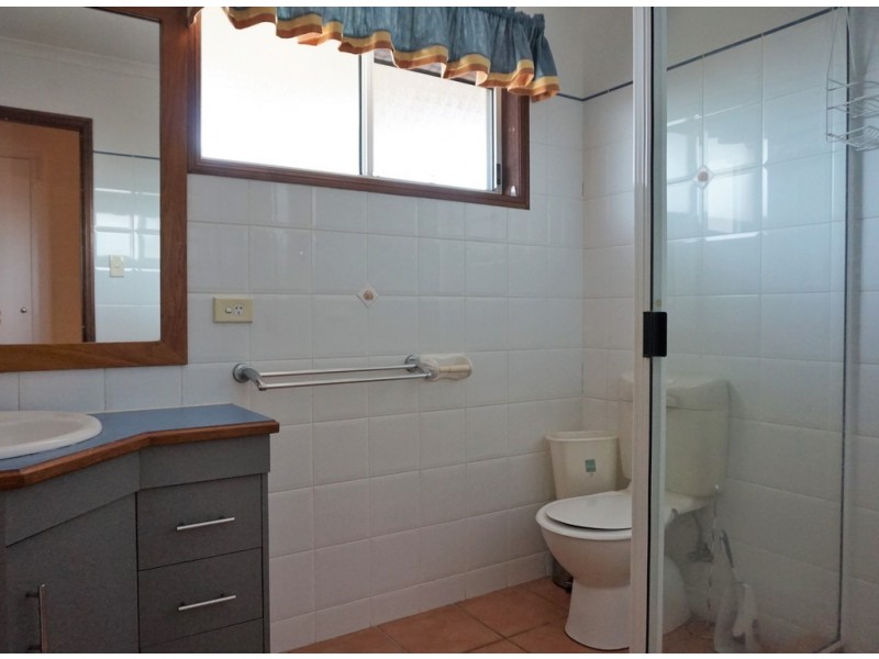 Unit 2/3 Goldston Street, North Mackay QLD 4740