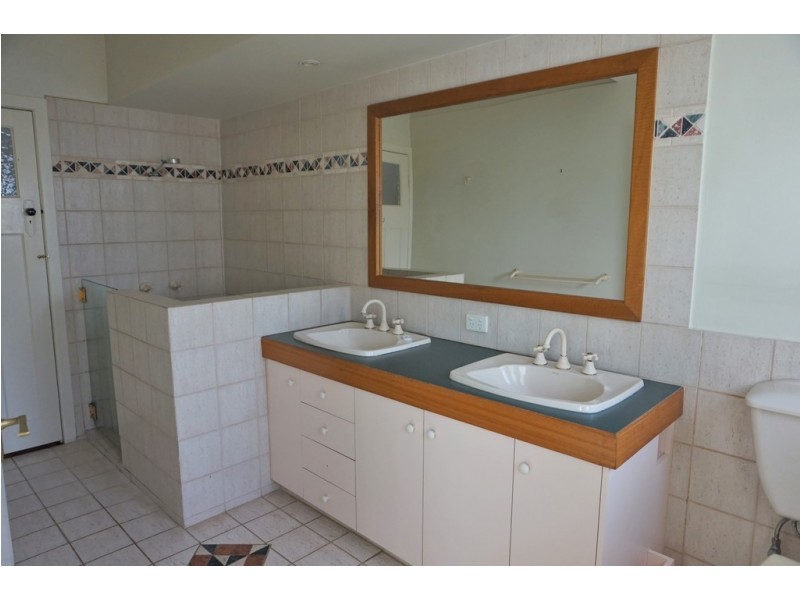 34 Tait Street, West Mackay QLD 4740