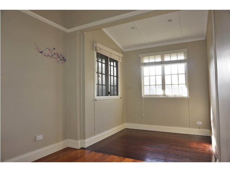 34 Tait Street, West Mackay QLD 4740