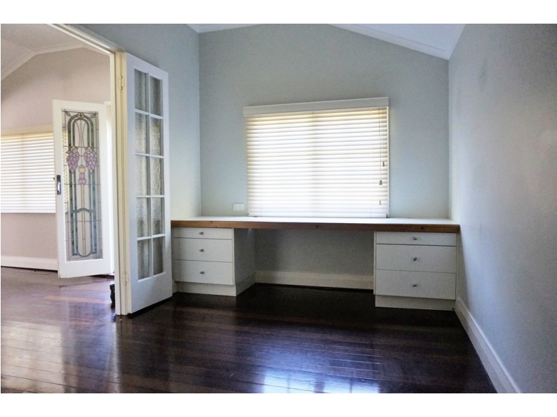 34 Tait Street, West Mackay QLD 4740