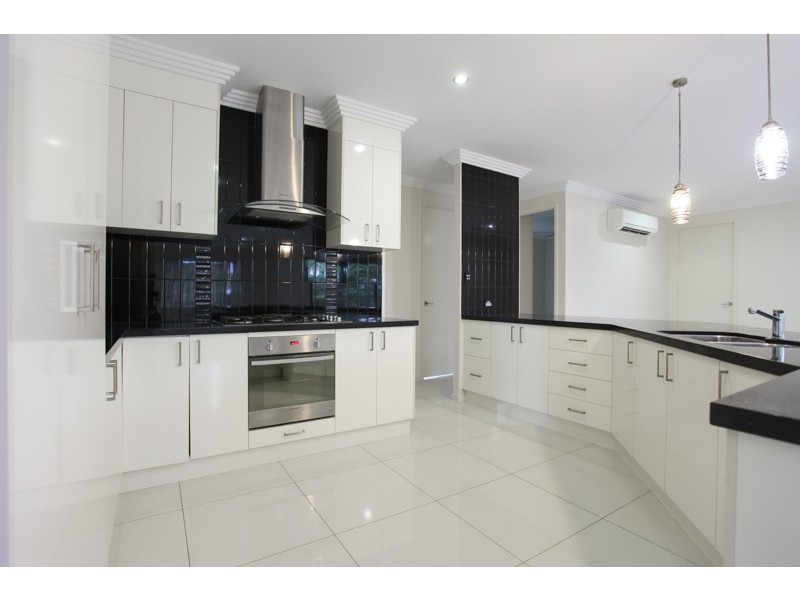 109 Dawson Blvd, Rural View QLD 4740