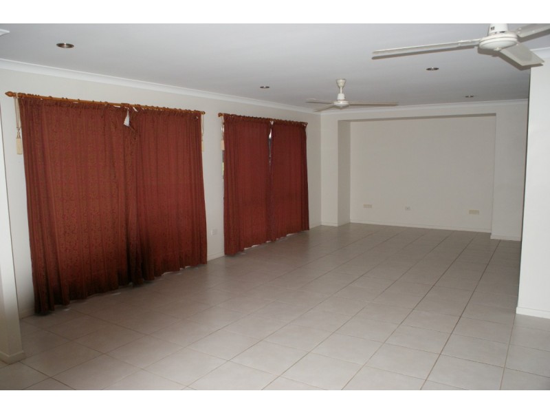 18 ***APPLICATIONS CLOSED*** Luscombe Street, Walkerston QLD 4751