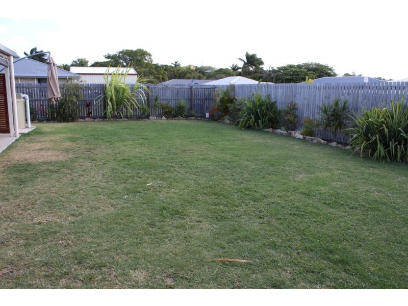 7 Matilda Court, Eimeo QLD 4740