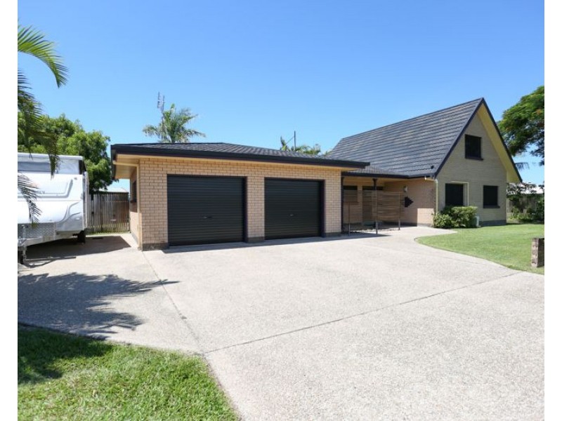 17 Churchill Avenue, Ooralea QLD 4740