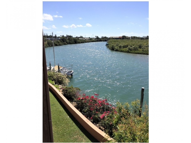 1/32 Bassett Street, North Mackay QLD 4740