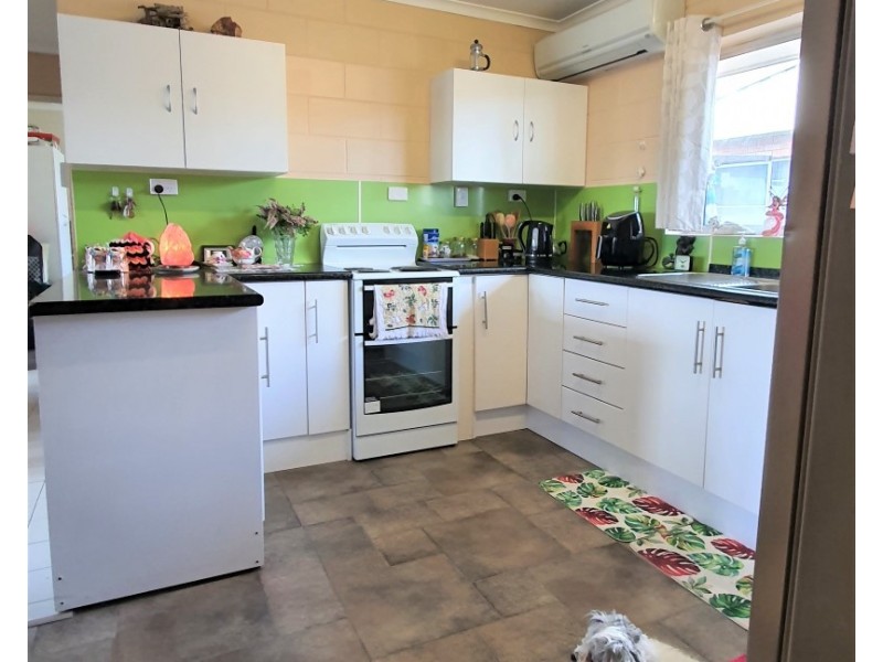 1-2/22 Luscombe Street, Walkerston QLD 4751