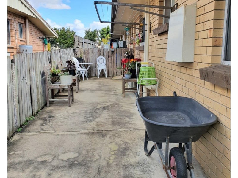 1-2/22 Luscombe Street, Walkerston QLD 4751