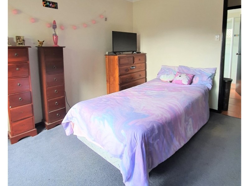 33 Wheeler Drive, Glenella QLD 4740