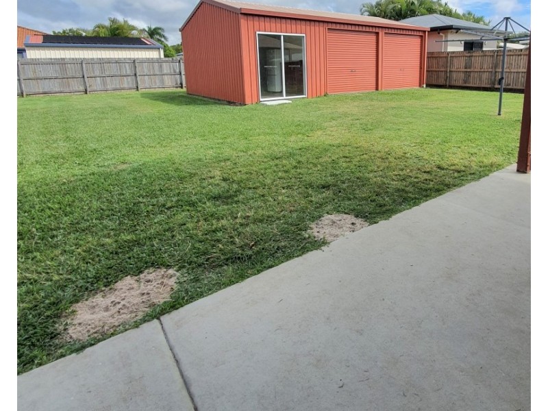 33 Wheeler Drive, Glenella QLD 4740