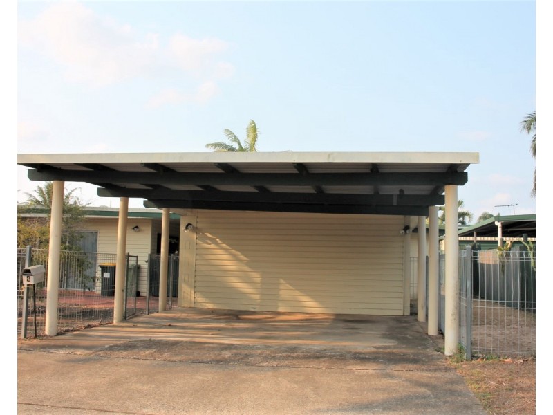 4 Quail Street, Slade Point QLD 4740