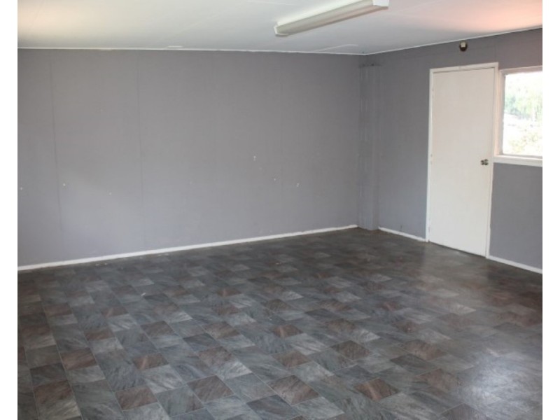 4 Quail Street, Slade Point QLD 4740